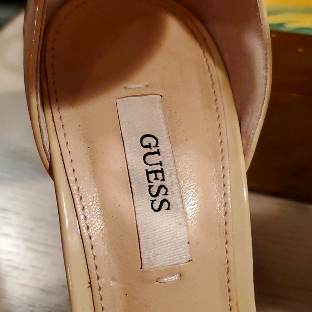 Guess ankle strapy beige heel